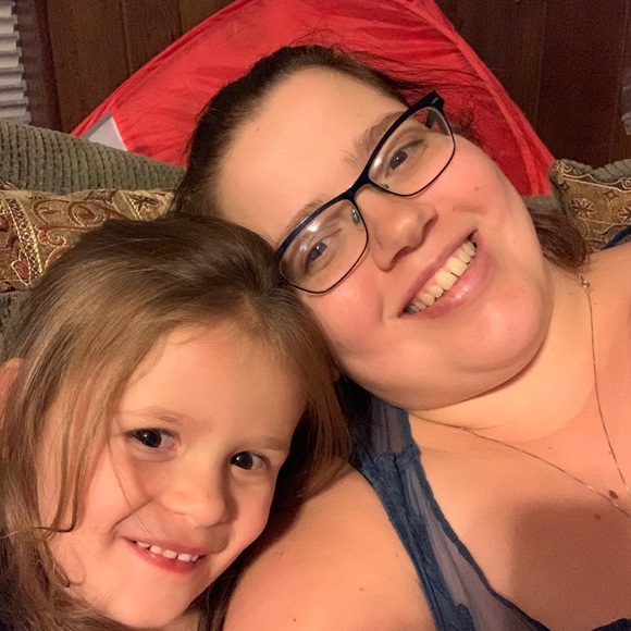 Meet your Posher, Jessica - Picture 1 of 1